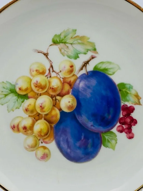 Vintage Imperial Germany 1950s Hand-Painted Fruit Decorative Plate Gold Trim - Picture 5 of 6